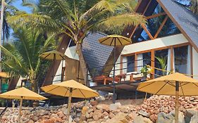 Colomb Sea View Cottages